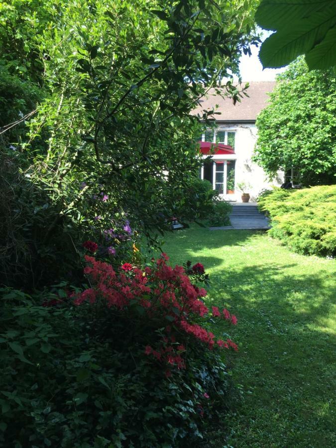 Chambres D Hotes Chez Francoise Et Michel Piscine 4 Chambres 8 Lits Chaumes-en-Brie Exterior foto
